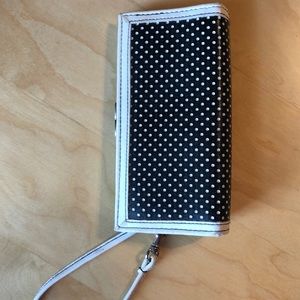 Black and White Clutch Wristlet